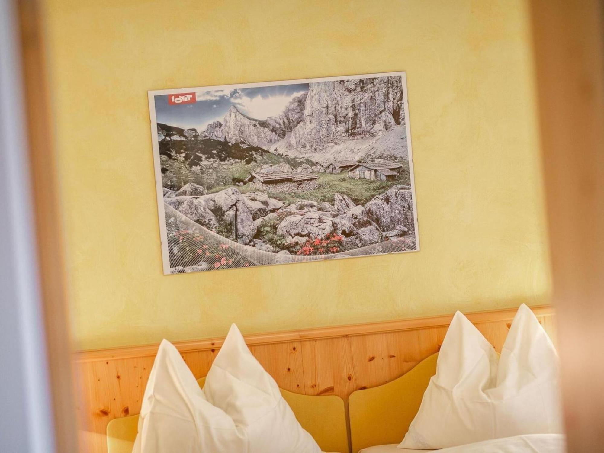 Apartment In Fuegen With A Garden ภายนอก รูปภาพ