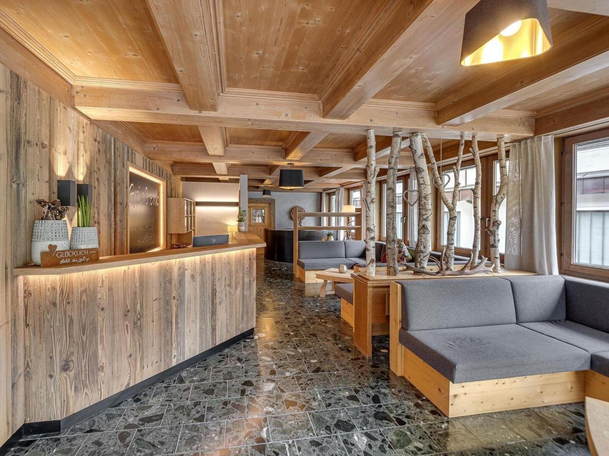Apartment In Fuegen With A Garden ภายนอก รูปภาพ