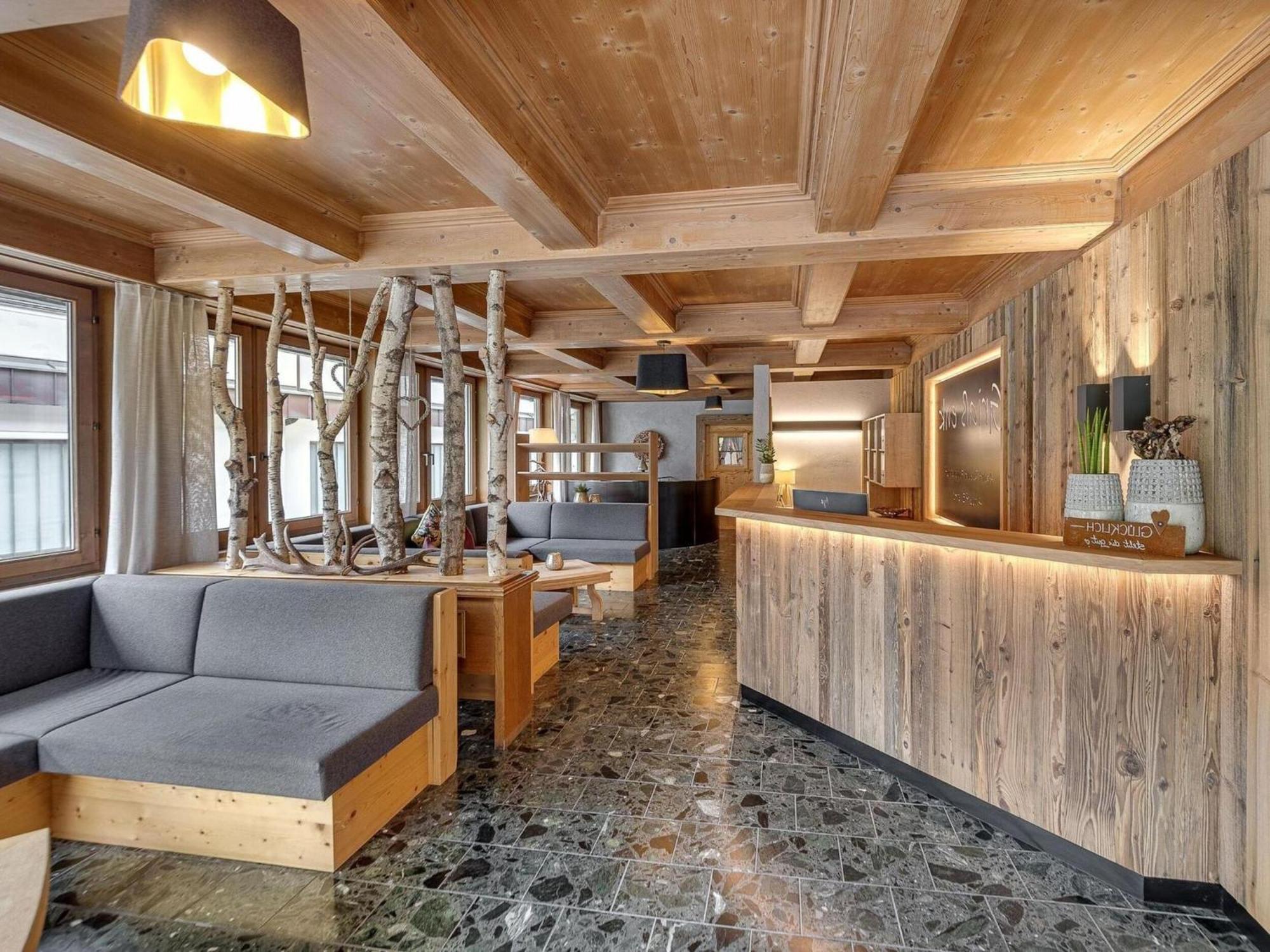 Apartment In Fuegen With A Garden ภายนอก รูปภาพ