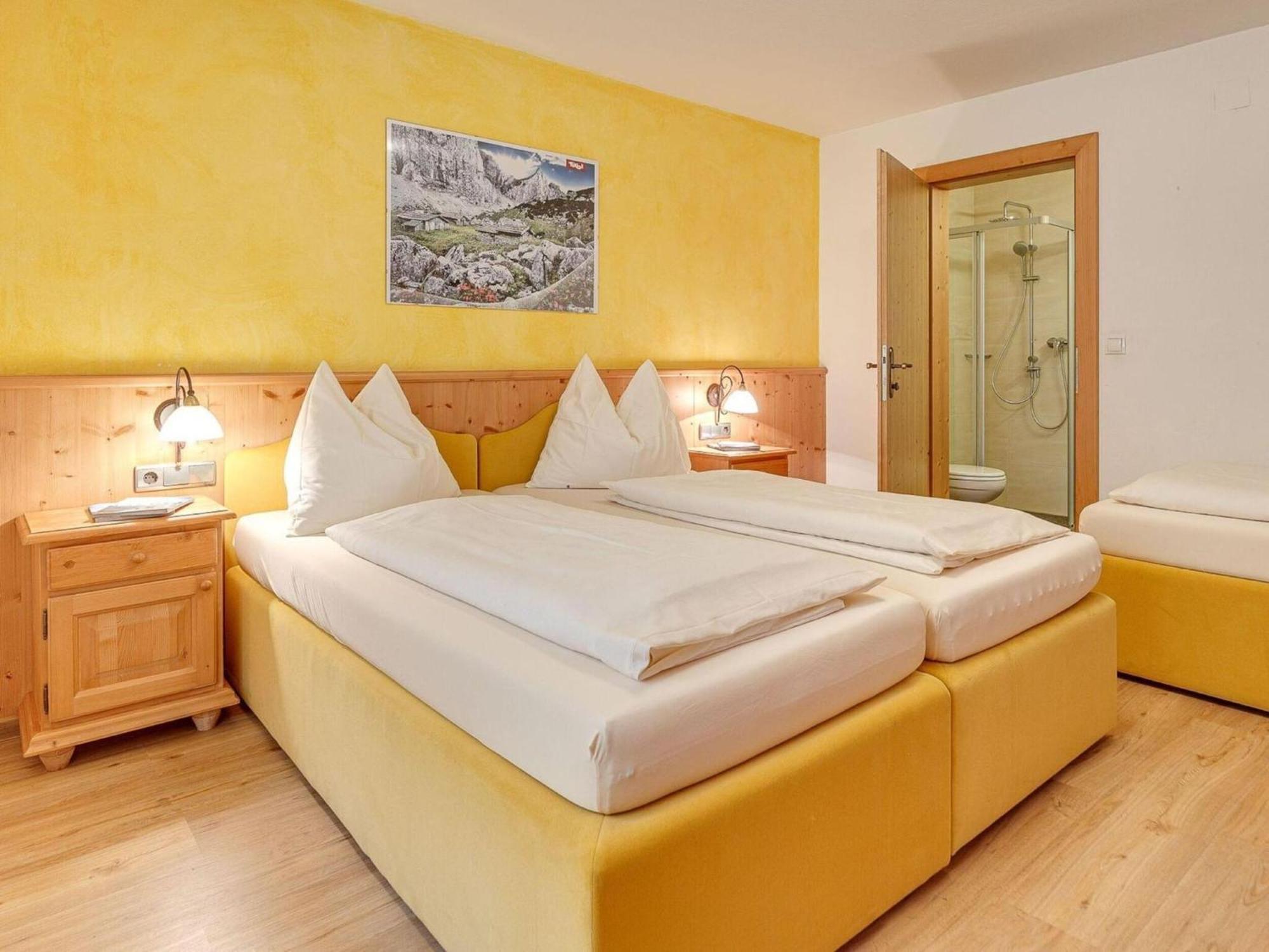 Apartment In Fuegen With A Garden ภายนอก รูปภาพ